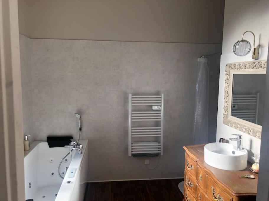 Mirecourt Appartement De Caractere מראה חיצוני תמונה